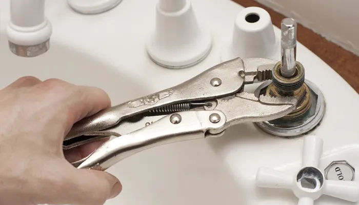 Stiff handles, weak flow or a tap that squeals